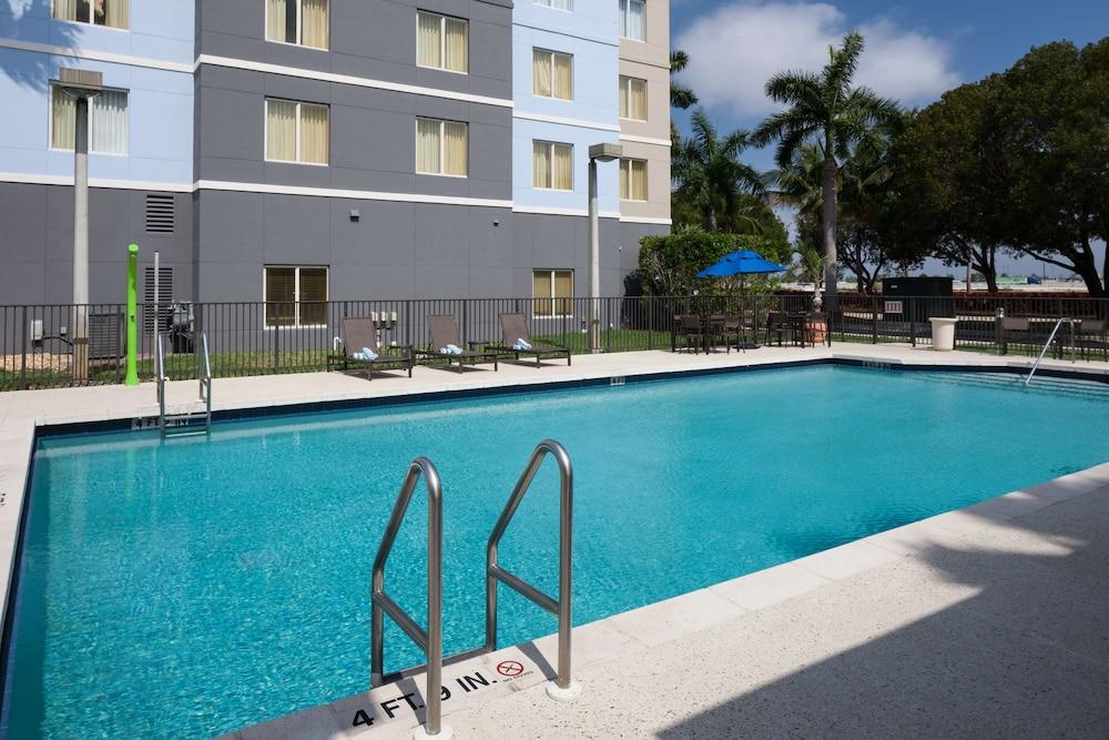 Homewood Suites Miami Airport/Blue Lagoon Майами-Спрингс Экстерьер фото