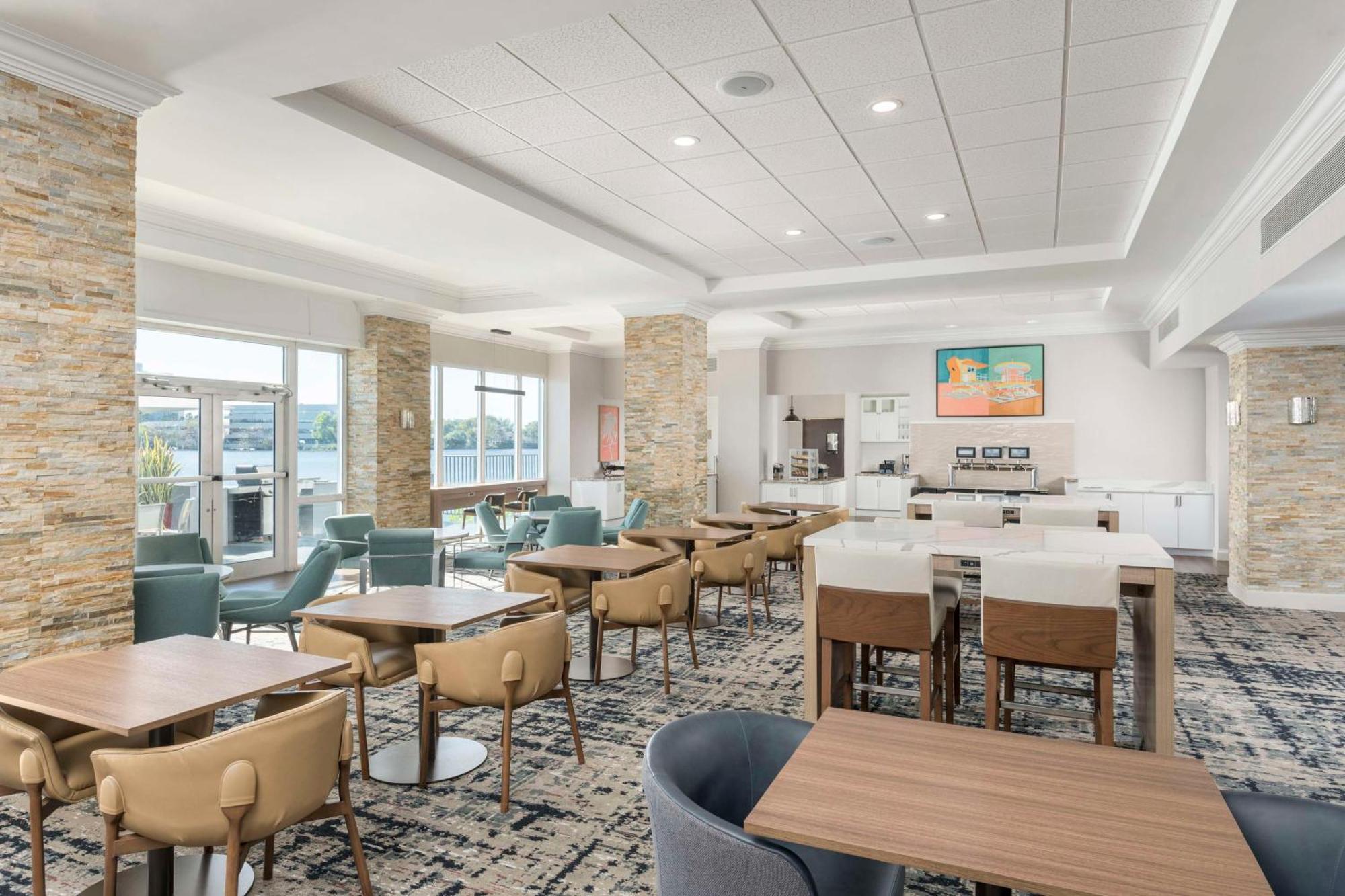 Homewood Suites Miami Airport/Blue Lagoon Майами-Спрингс Экстерьер фото