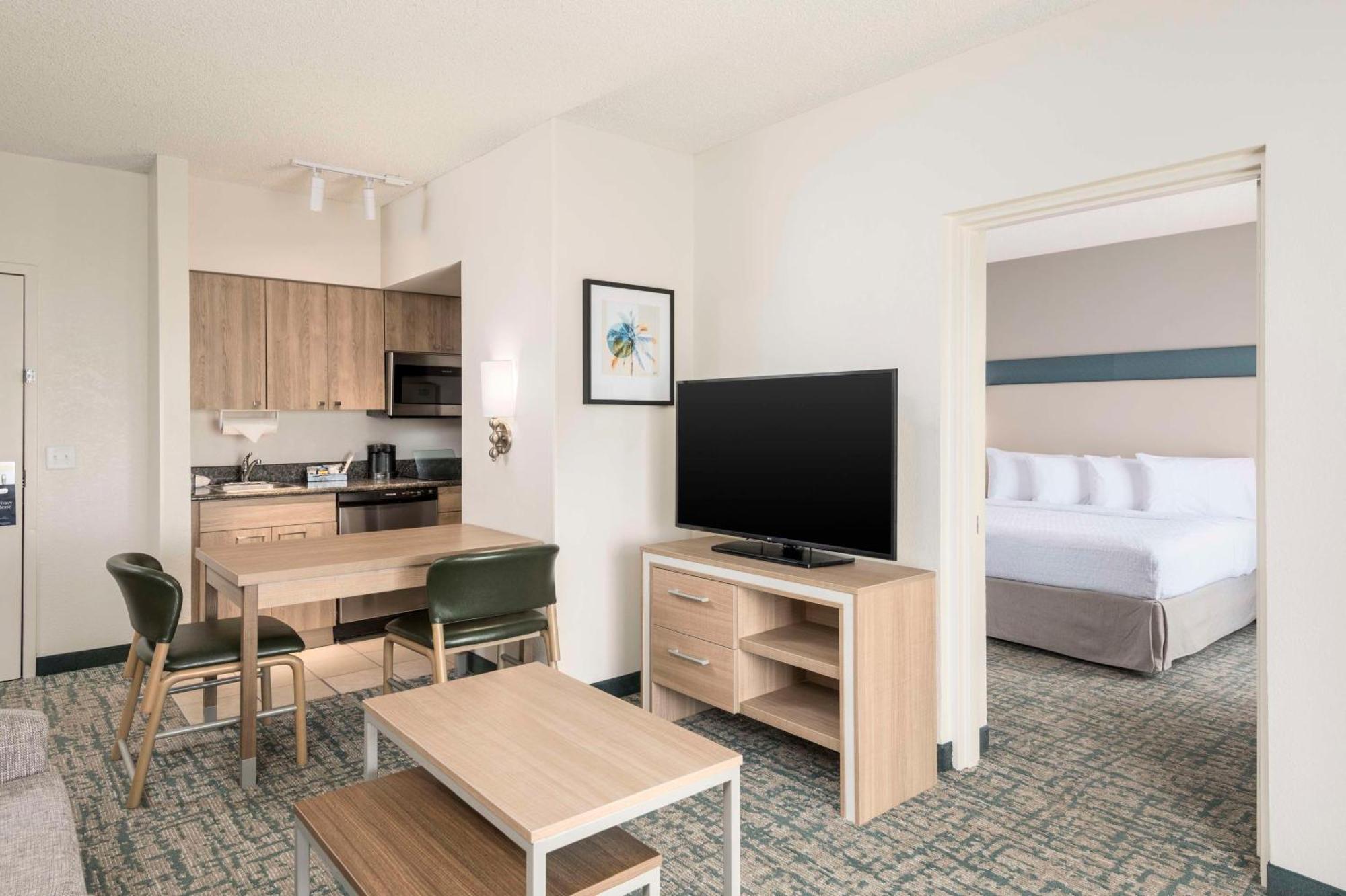 Homewood Suites Miami Airport/Blue Lagoon Майами-Спрингс Экстерьер фото