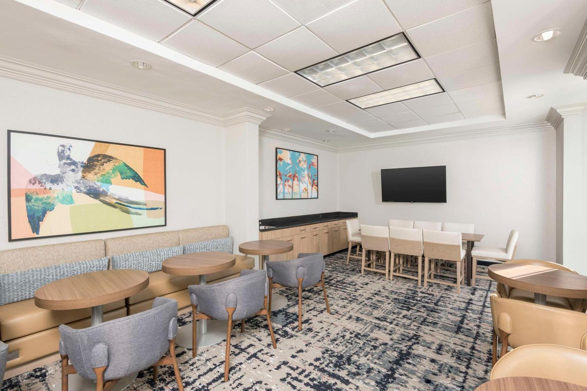 Homewood Suites Miami Airport/Blue Lagoon Майами-Спрингс Экстерьер фото