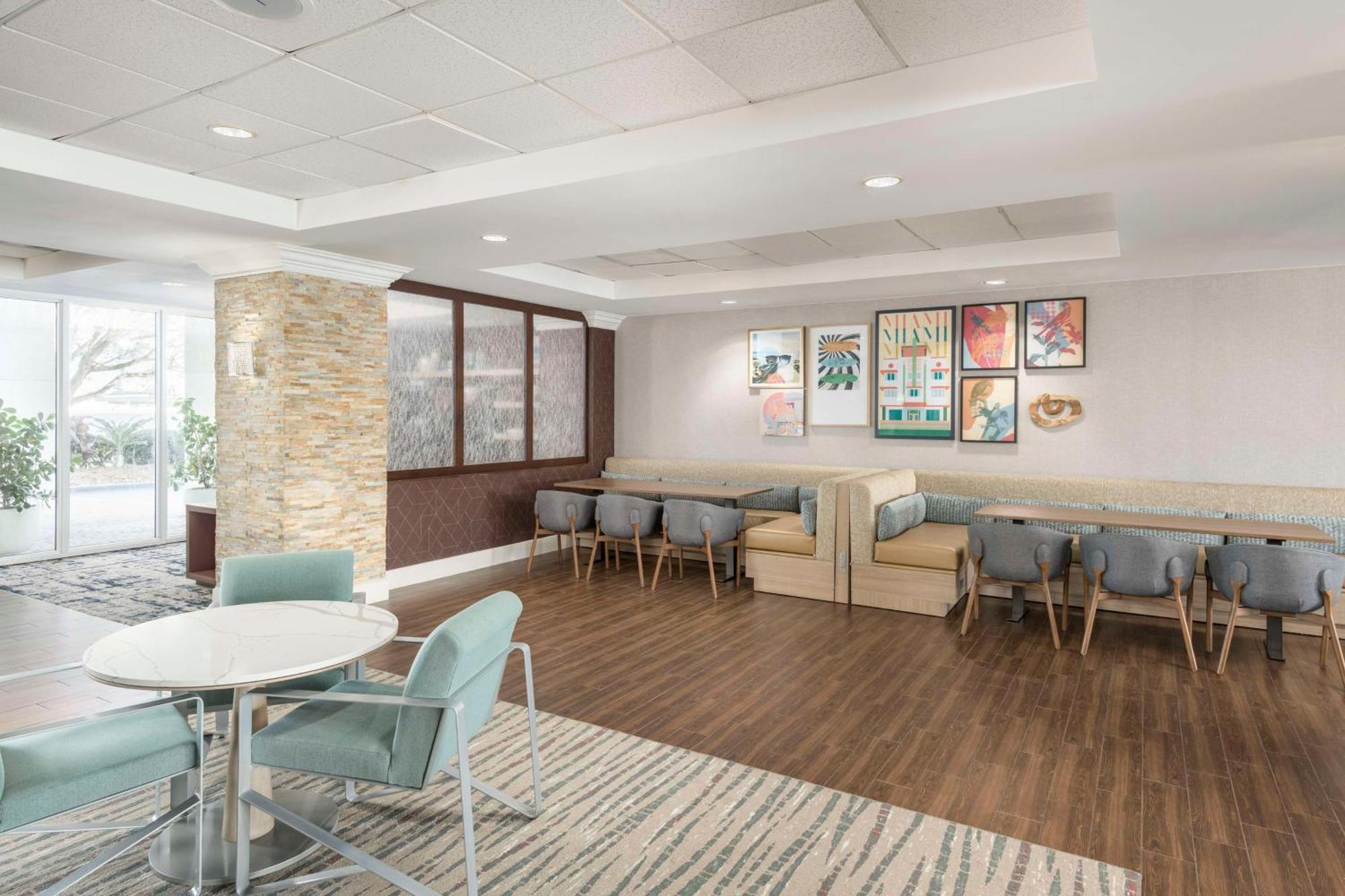 Homewood Suites Miami Airport/Blue Lagoon Майами-Спрингс Экстерьер фото
